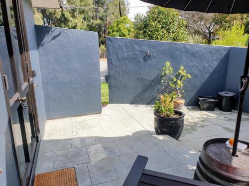 บริการและสิ่งอำนวยความสะดวก, A little bit of country on the city's doorstep in เชอร์วัวส์ทาวน์