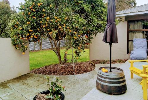 บริการและสิ่งอำนวยความสะดวก, A little bit of country on the city's doorstep in เชอร์วัวส์ทาวน์