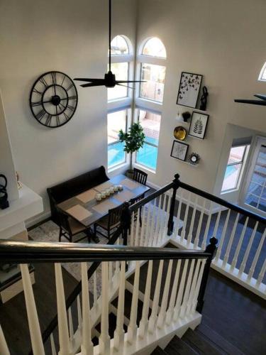 Gorgeous home away from home 3 bed 3 bath W/ pool, Las Vegas
