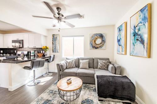 Gorgeous home away from home 3 bed 3 bath W/ pool, Las Vegas (foto 5)