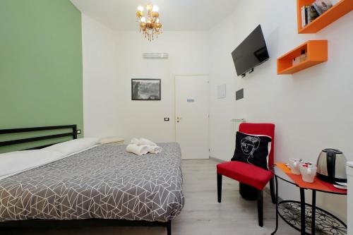 Lucky Holiday Rooms - image 11
