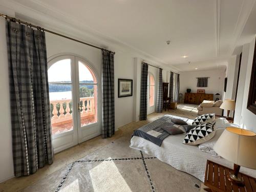 Riviera Dreams-of-Life