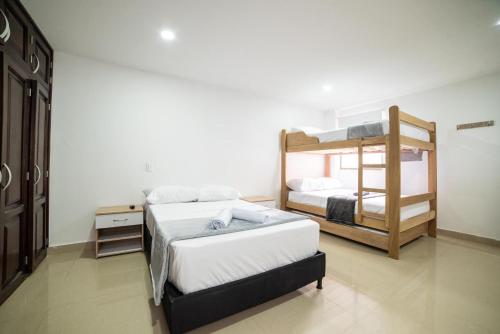 Tu Refugio Acogedor en el corazón de Medellín Hab Privada A