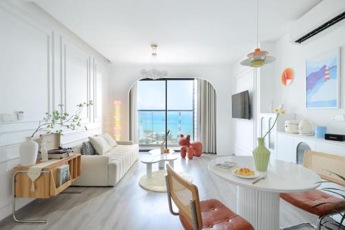 B&B Nha Trang - CuddleNCare 2BR Ocean View - Marina Suites - Bed and Breakfast Nha Trang