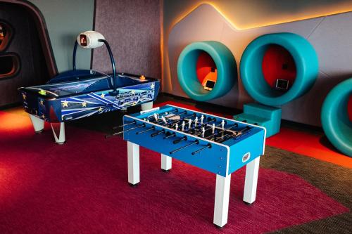 W Dubai - The Palm, Dubai (photo 10)