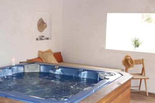 La Maison du Bonheur 195 m2 - Piscine - Jacuzzi - Proche Plage