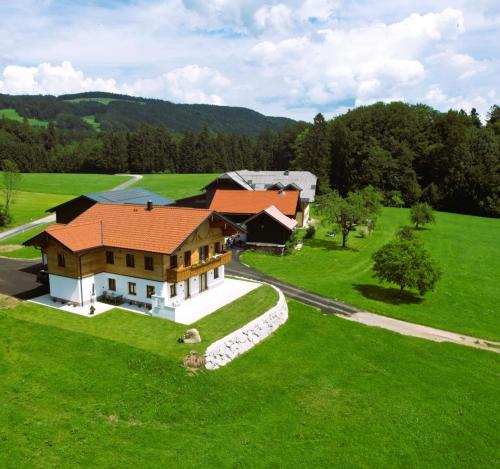  Landhaus Stadlmann, Pension in Thalgau