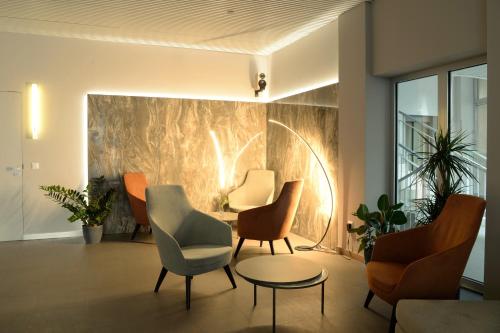 לובי, Macropolis Apartments in מישקולץ