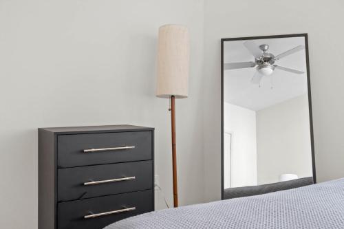 Fremont 1BR w Roof Pool Spa nr TJ WF SFO-983