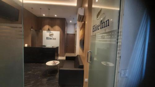 Hotel Elite Inn 