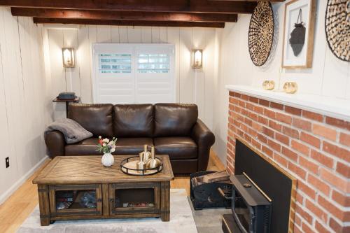 Cowry Acres - 11 Acre Enchanted Retreat, Hot Tub - 레크레이션 시설