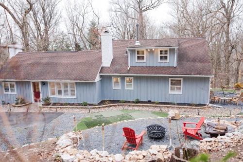 Cowry Acres - 11 Acre Enchanted Retreat, Hot Tub - 숙소 외관