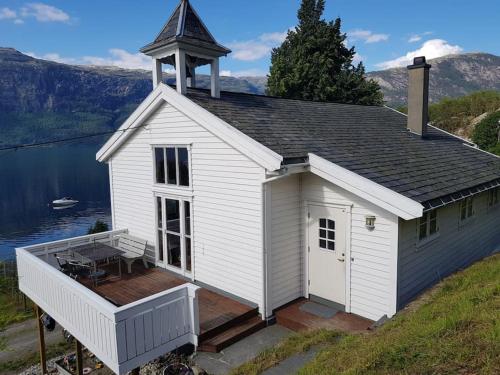 B&B Hesthamar - Spacious house by the Hardangerfjord - Bed and Breakfast Hesthamar