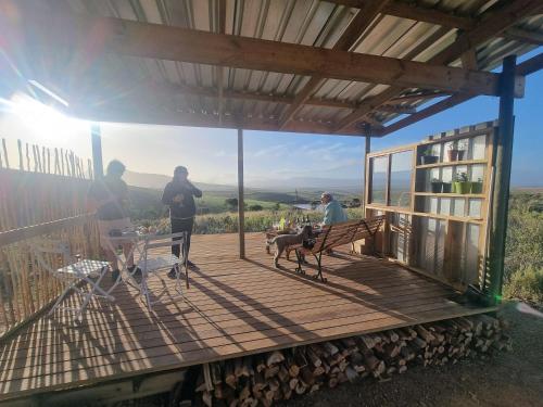 Pom Gratz - EcoDomes Pom Gratz - EcoDomes