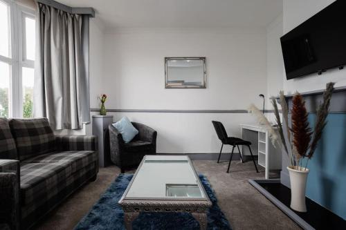 Your Home From Home in Newport. in Newport South