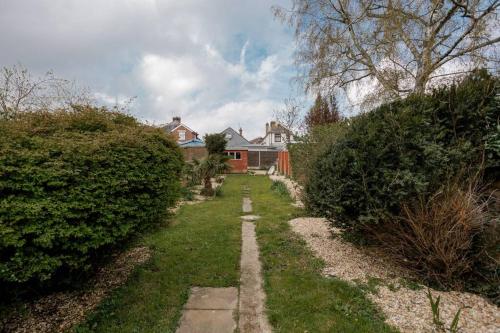 Your Home From Home in Newport. in Newport South