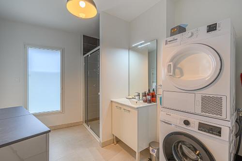 Two-Bedroom Apartment image 9