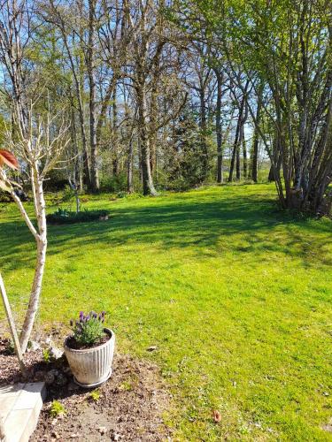 Maison de 2 chambres avec jardin clos et wifi a Allemans