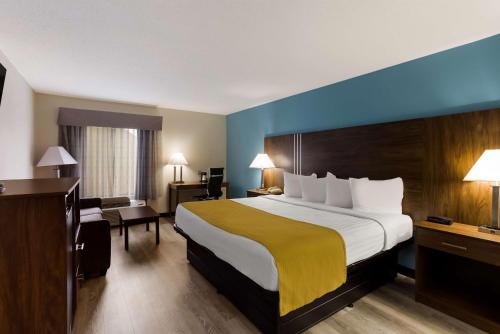 Best Western Crossroads Inn in Schererville, USA