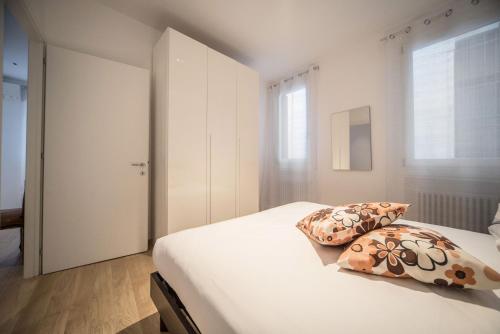 Apt. Venice Modern Style - image 9