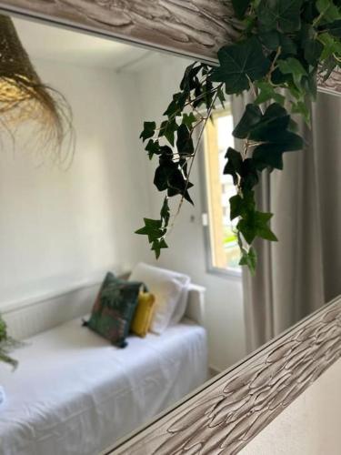 Tropical Lounge, Los Cristianos, Pool & Sea, Wifi, Tenerife