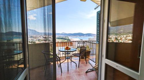Apartment Sea & Mountain - image 6