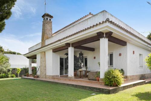 Villa with Garden View