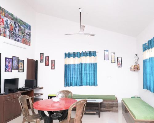 Facilities, Kopa Ville Resorts in Shanti Niketan