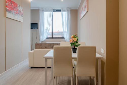 Regina Apartment by Toh Solution, Turin