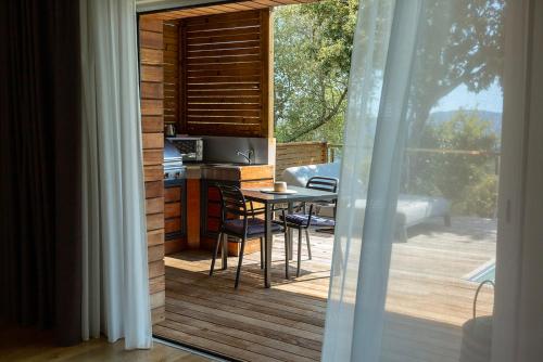 SWIM LODGE HOTEL - image 10