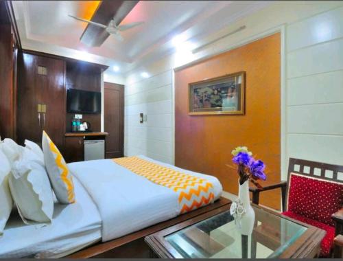 Roomshala 046 Geeson