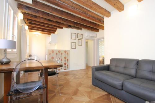 City Apartments Salute-Accademia - image 14