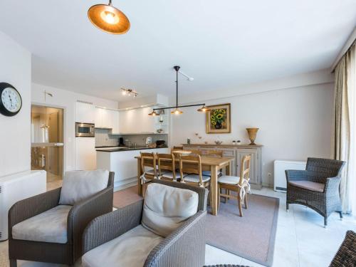 Hotel-overnachting met je hond in Guernsey 102 located on the beach with side sea views - Koksijde - Koksijde-Bad