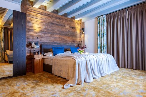 1 king bed