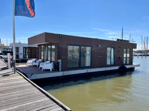 6 personen luxe houseboat Splendid Kagerplassen met tender