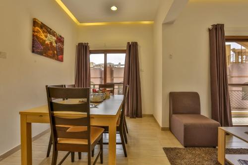 24 Gold Hotel - image 12