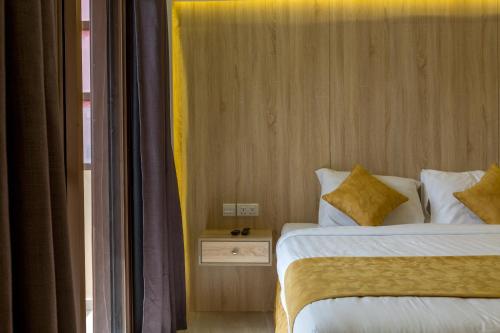 24 Gold Hotel - image 5