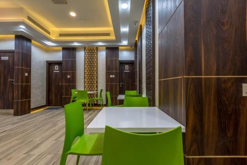 24 Gold Hotel