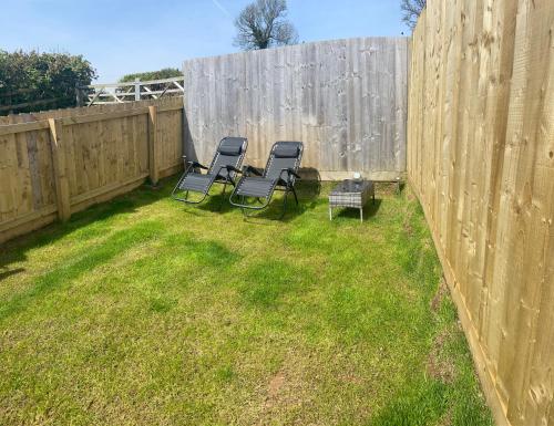 Adorable bedsit for you, partner and your pet! in Amroth