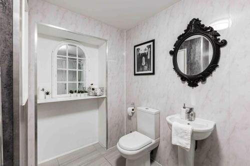 VIP city centre apartment with secure free parking, Liverpool (zdjęcie 9)