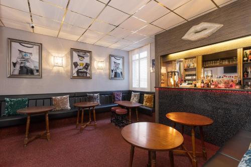 Adelaide Lodge - Town Centre - Opposite Winter Gardens – Blackpool