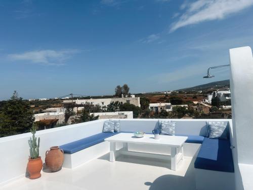 Cavos Paros Boho Chic sea-view apartment in Aliki