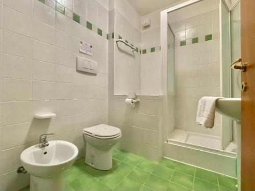 Bran & Denise Residence - image 10