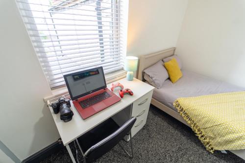 Impeccable 1-Bed Studio in Birmingham, Birmingham