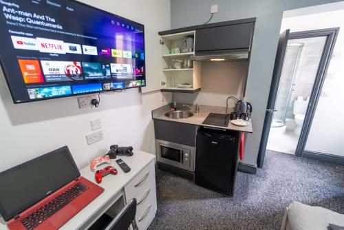 Spacious studio near city centre!, Birmingham (Foto 9)