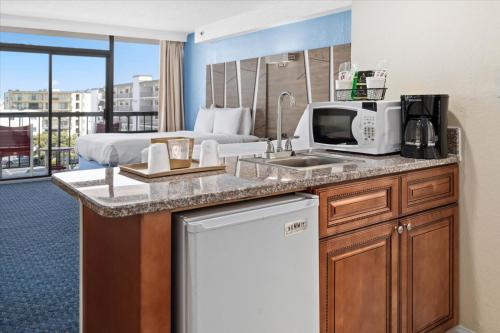 Kitchen, Carousel Resort Hotel and Condominiums in North Ocean City