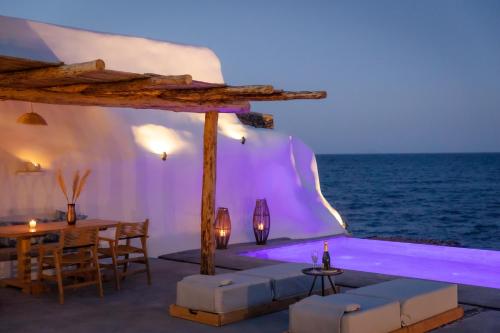 Villa with Private Pool image 8
