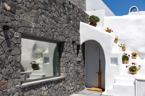 Villa with Private Pool image 4