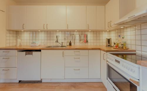 Unique Location - Bodanes - Hoydalar - 6 BR Villa, Tórshavn (photo 7)