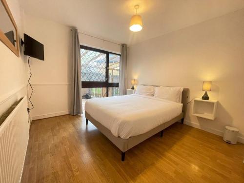 Private Spacious Room in Beckton - Accommodation - London